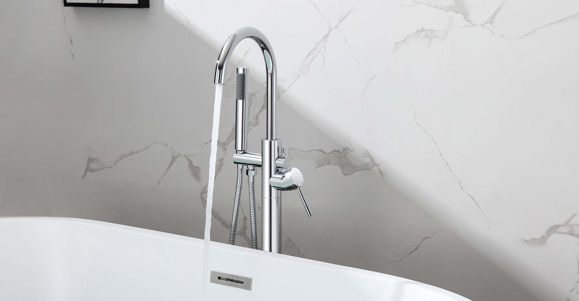 2-way Freestanding tub faucet in chrome finish – S123 2-way Freestanding tub faucets in chrome finish - S123