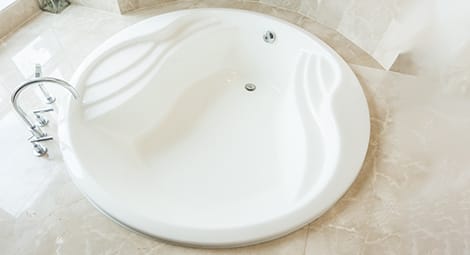 Drop-in modern round bathtub Drop-in modern round bathtub