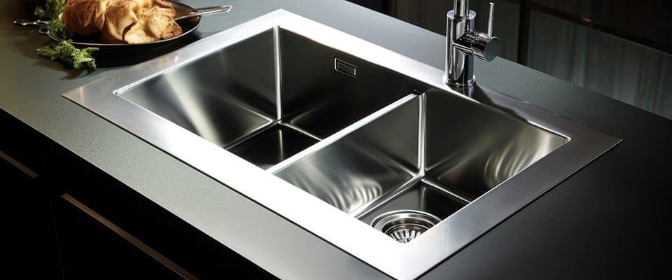 Stainless steel kitchen sinks with double-bowl Stainless steel kitchen sinks with double-bowl