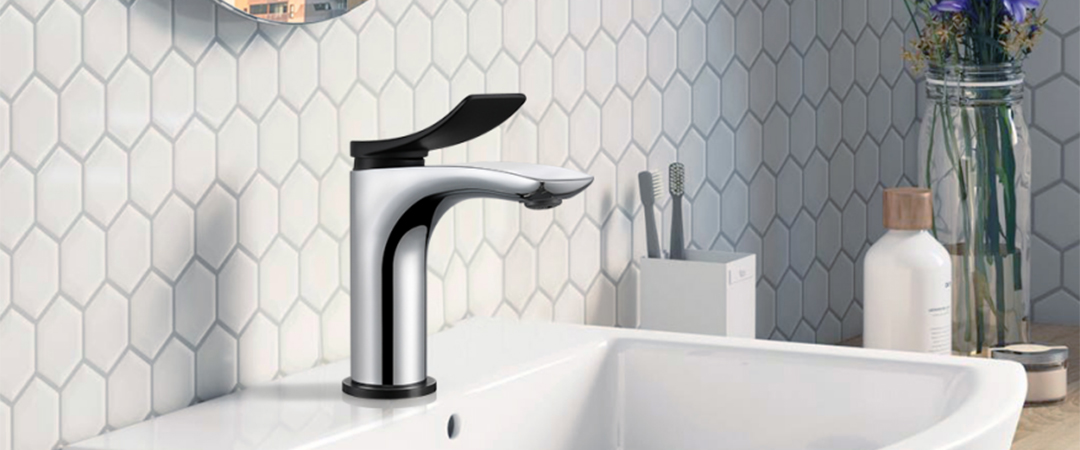 Blade faucet handle of matte black and chrome faucet
