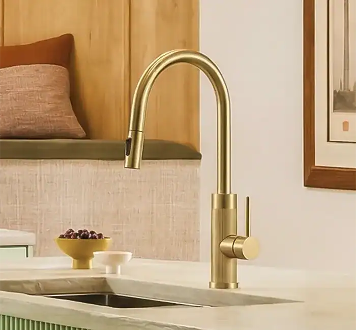 Pvd brushed gold Pull down kitchen faucet with knurled body - K827A 01 - Lead-free plumbing supplier Canton Fair Phase 2