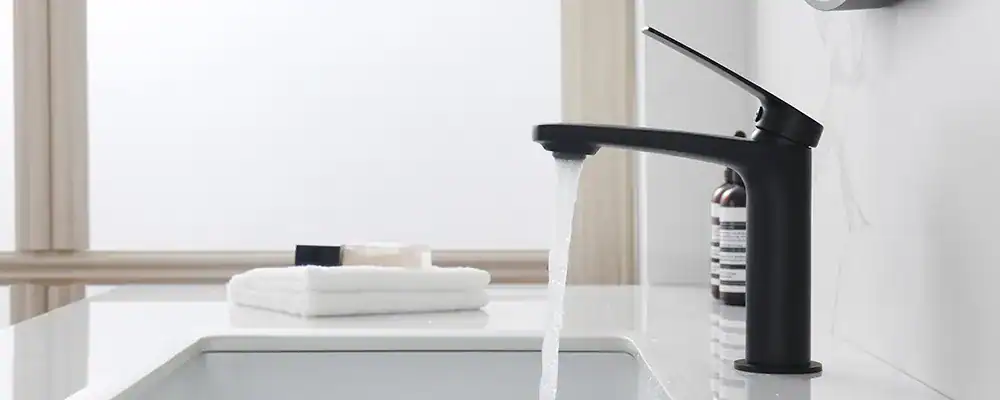 Black basin faucet steam water flow B550 01