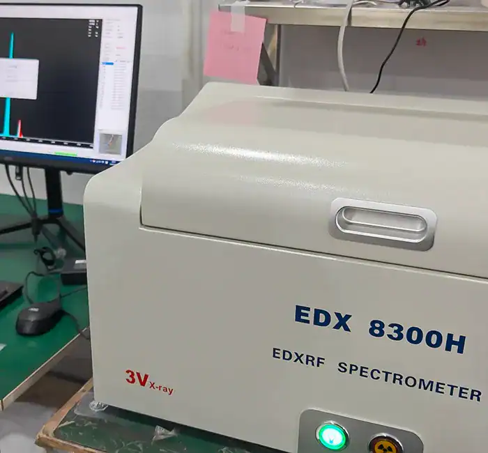 spectrometer in LuxuryHome laboratory