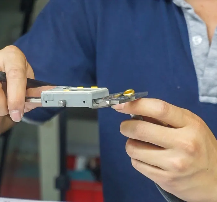 Incoming faucet materials checked at the Luxuryhome factory in Jiangmen