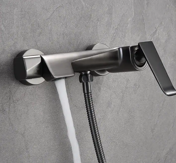 gunmetal wall mounted bathtub faucet so044